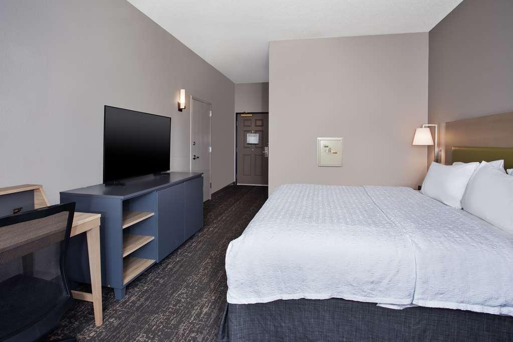 Hampton Inn And Suites Newark Airport Elizabeth Pokoj fotografie