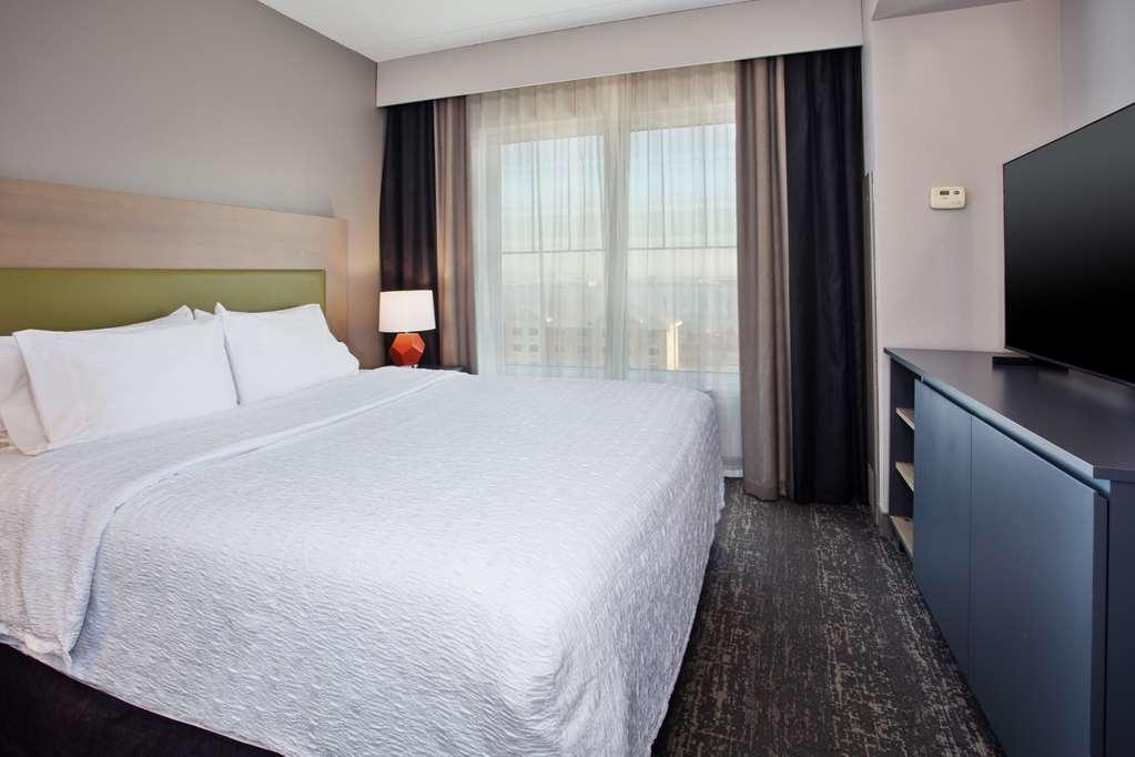Hampton Inn And Suites Newark Airport Elizabeth Pokoj fotografie